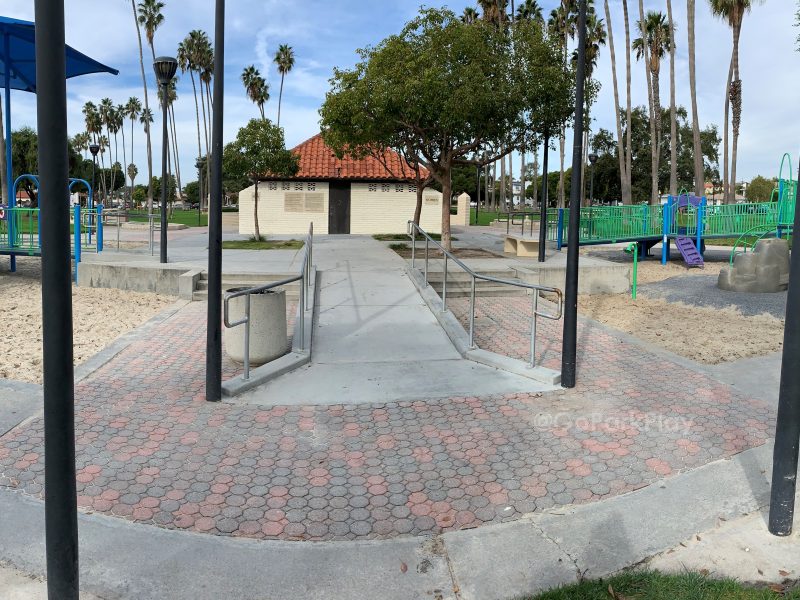 Max Berg Plaza Park